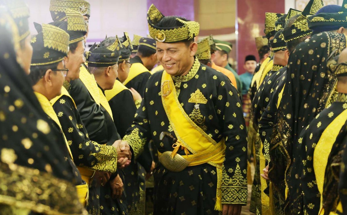 Gubernur Kepulauan Riau H. Ansar Ahmad Kukuhkan Pengurus LAM Kepri Masa Khidmad Tahun 2022-2027