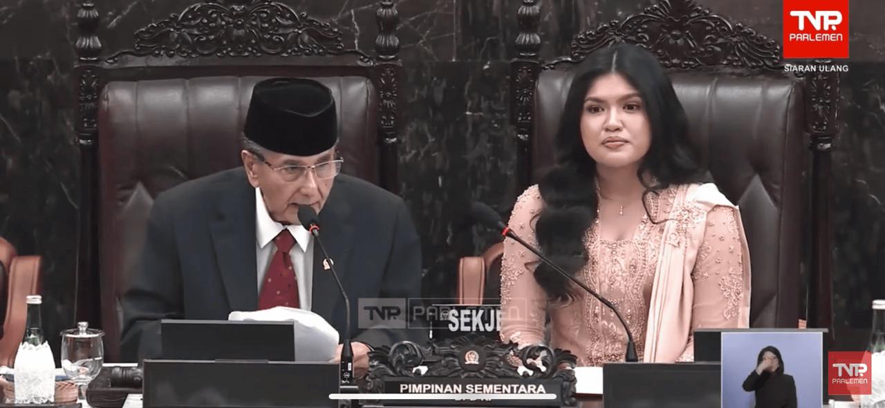 Menjadi Senior Ismeth Abdullah, Mantan Gubernur Kepri Pimpin Rapat DPD RI Sementara