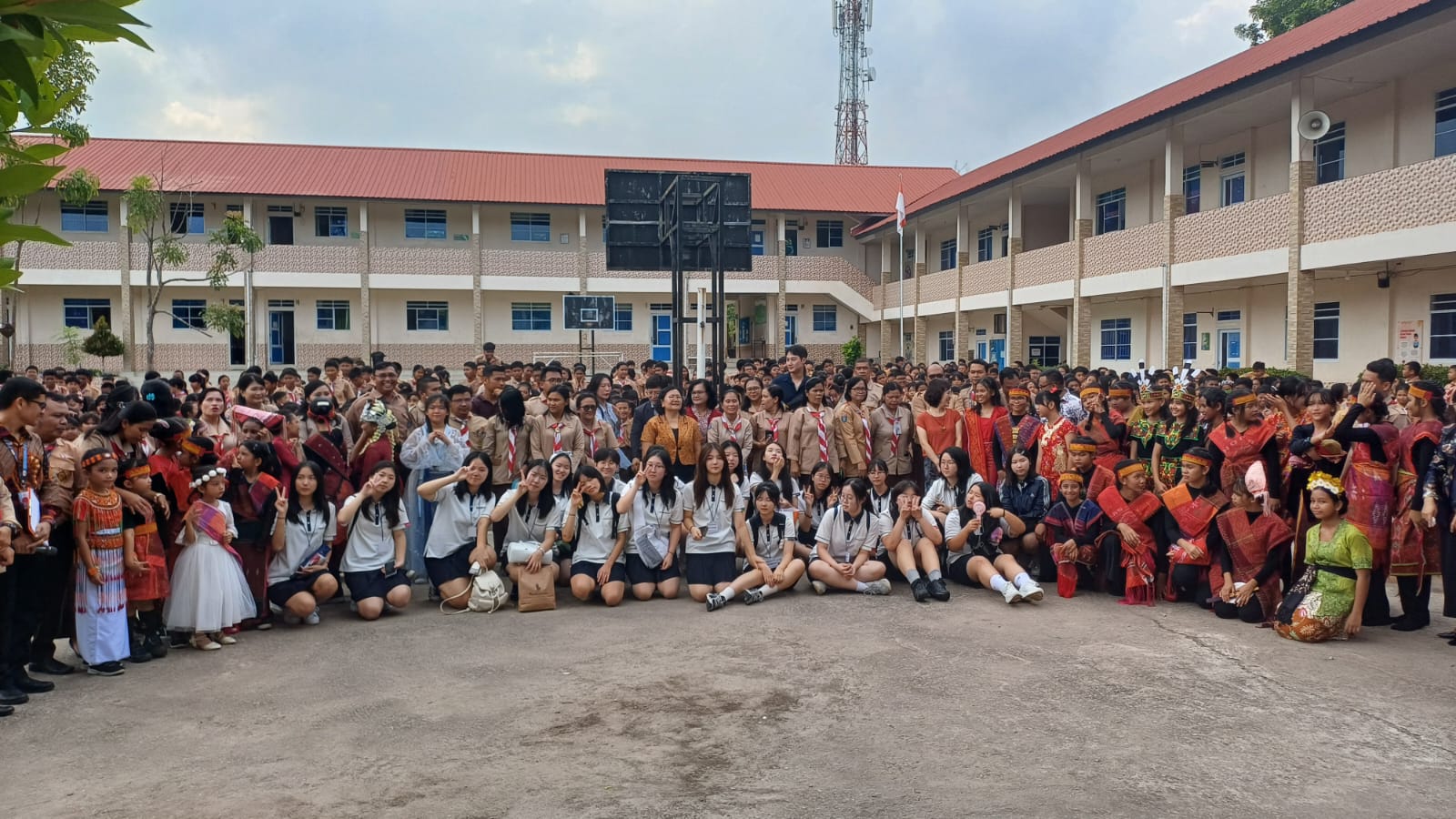 Sekolah SMP Teramia Batam Kedatangan Murid-Murid dari Negara Korea