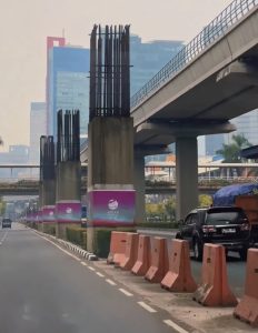 Gubernur DKI Jakarta akan Benahi Tiang Monorel Terbengkalai