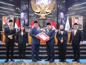 Raperda APBD DKI 2025 Sebesar Rp 91,8 Triliun Disyahkan