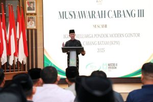 Walikota Batam Amsakar Buka Muscab III IKPM Gontor Batam, Ajak Alumni Perkuat Visi Kota Madani