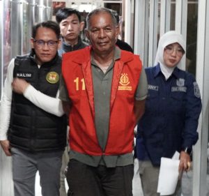 TIM TABUR : TANGKAP BURON KEJATI SUMSEL BERHASIL AMANKAN TERPIDANA JHONI ENGGLANI (DPO DARI KEJARI OGAN ILIR