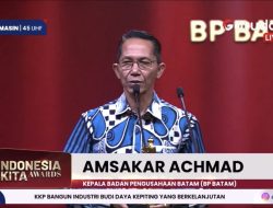 Amsakar Achmad Persembahkan Penghargaan Nasional untuk Warga Batam, Dorong Semangat Investasi Berkelanjutan