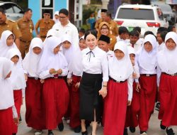 Kunjungi SDN 005 Sagulung, Li Claudia Tegaskan Komitmen Pemerintah terhadap Pendidikan Anak Batam
