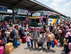 MENGGUGAT PARADIGMA KESUKSESAN MUDIK LEBARAN