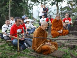 Momentum Hari Bumi: Doa Lintas Spiritualitas di Gunung Padang Gaungkan Kesadaran Ekologis